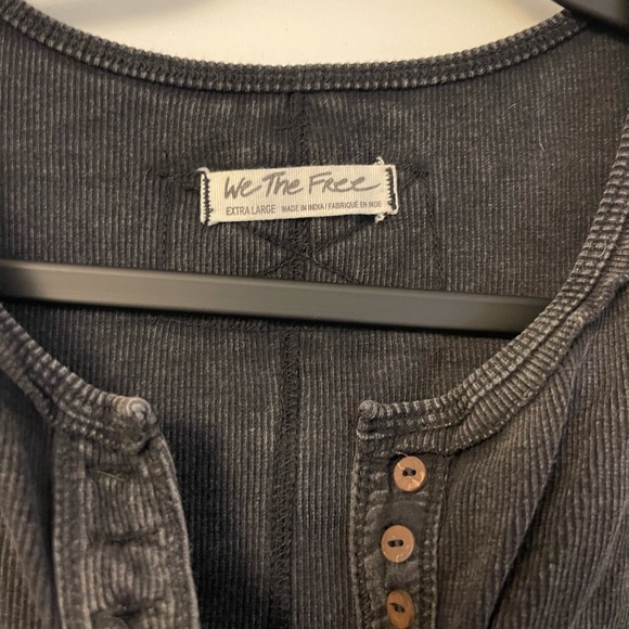 Free People Black Long Sleeve - Picture 2 of 4